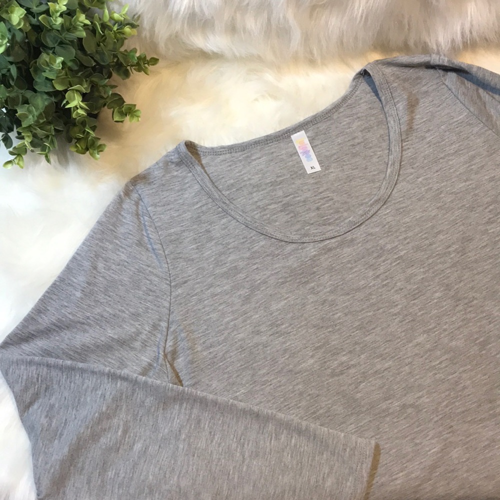 Lynnae LuLaRoe Top Gray Heather